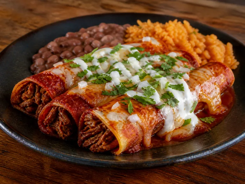 Danie Enchilada z wołowiną