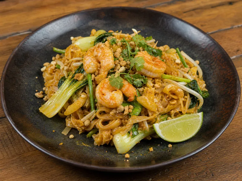 Danie Pad Thai w sosie mango