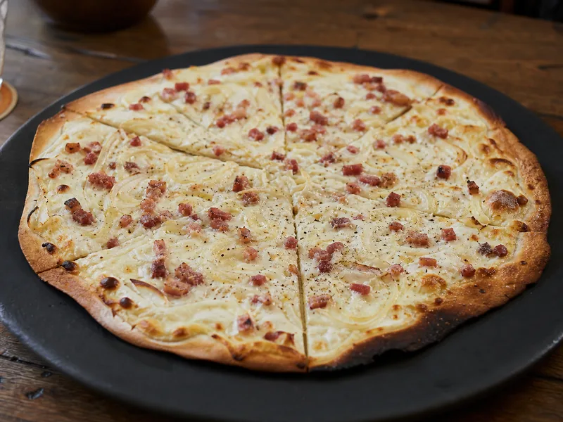 Danie Pizza Flambe