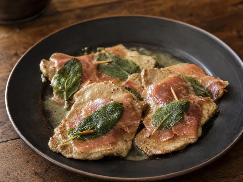 Danie Saltimbocca alla Romana