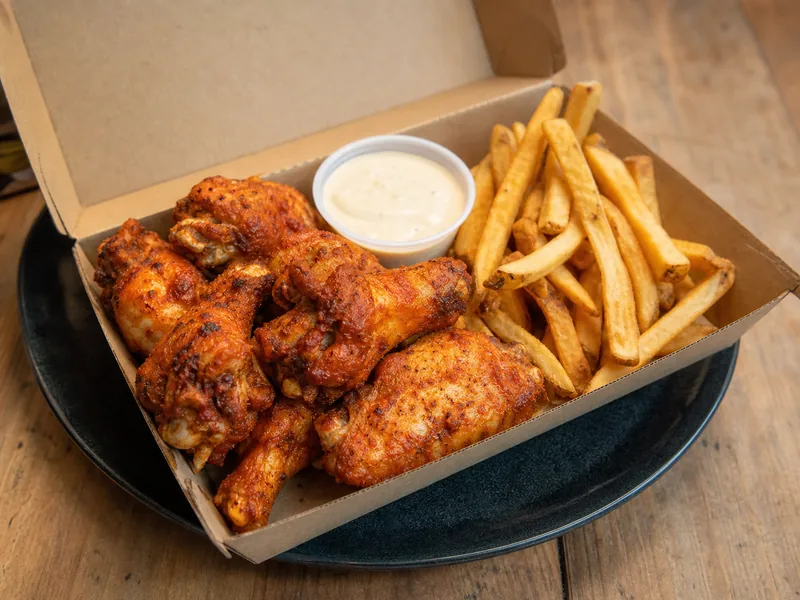 Danie Wings Box